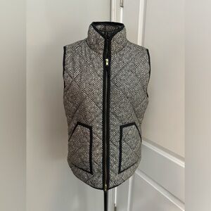 J. Crew Herringbone Zipper Black Zig Zag Stripe Vest in Size Small
